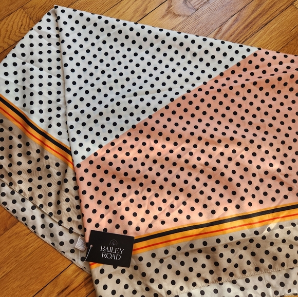 Scarf - Picture 2 of 3